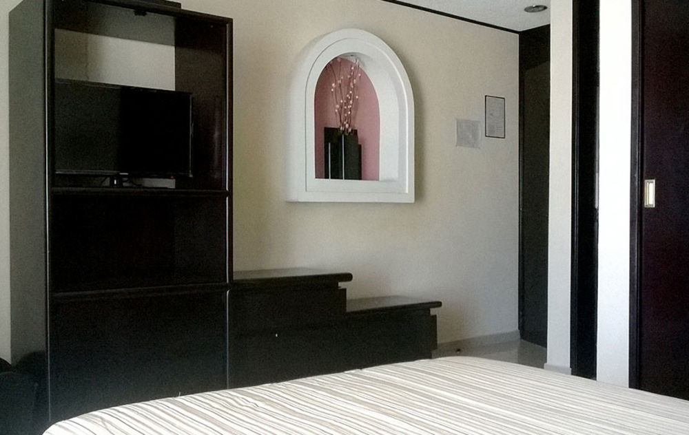 סלאיה Hotel Mary מראה חיצוני תמונה